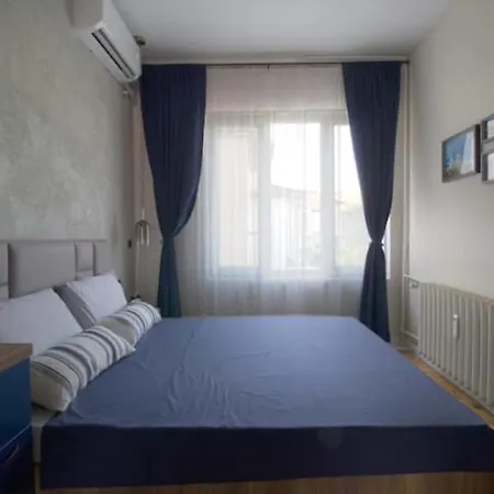 Cozy 1bd In Ideal Center *